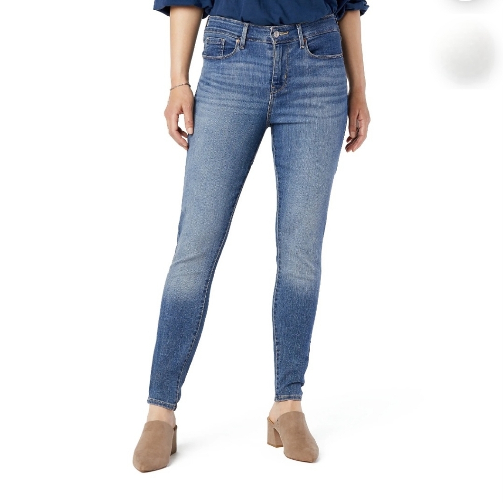 Signature by Levi Strauss Light Blue Skinny Jeans